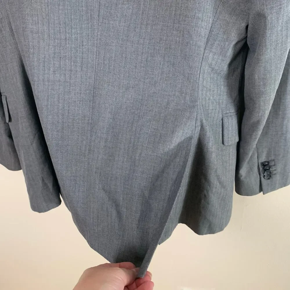 Banana Republic Men’s Gray Herringbone Sport Coat Blazer 42R Tailored